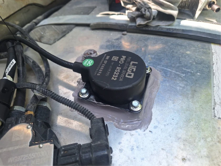 Installing Fuel Sensor for Easy Fleet Fuel Management